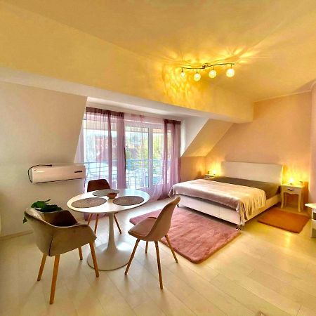 Roselio City Home Heviz Bagian luar foto