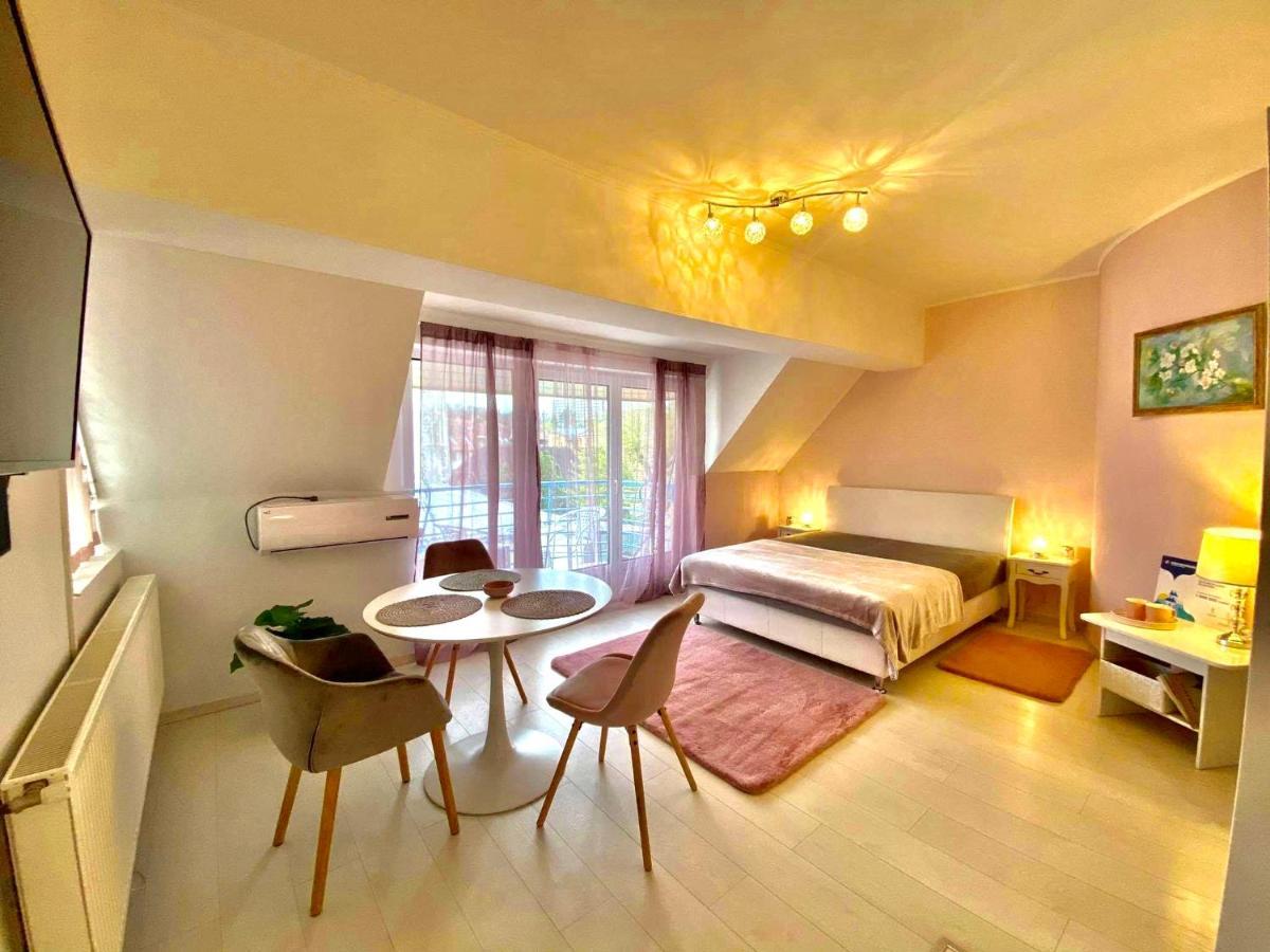 Roselio City Home Heviz Bagian luar foto